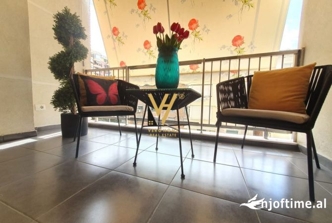 Shtepi me qera Apartament ne Tirane, 1+1, Mobilimi E mobiluar, Pagesa 700  Euro.