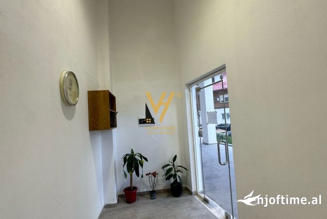 Ambient biznesi me qera 1+1 ne Tirane - 850 Euro