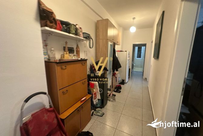 Shtepi ne shitje Apartament ne Tirane, 2+1, Mobilimi E mobiluar, Pagesa 150,000  Euro.