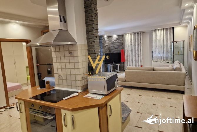 Shtepi me qera 2+1 ne Tirane - 1,000 Euro