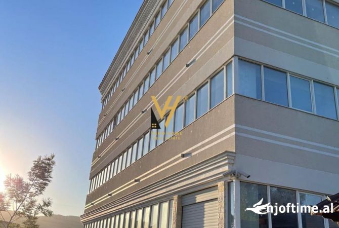 Ambient biznesi me qera 6+1 ne Tirane - 5,000 Euro