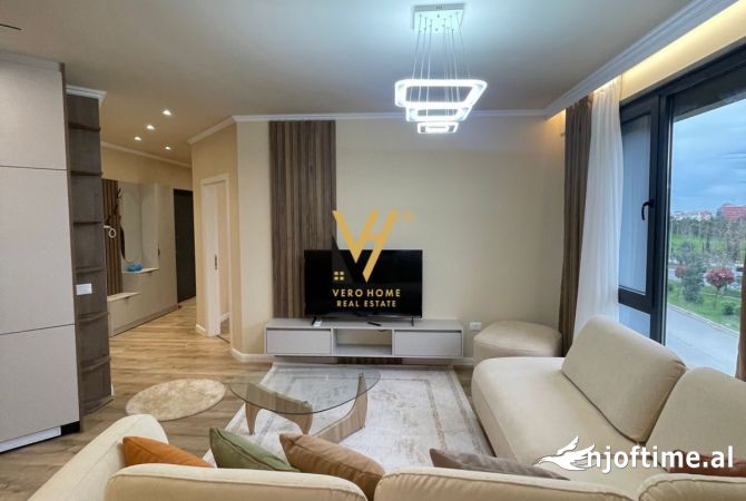Shtepi me qera 2+1 ne Tirane - 1,200 Euro