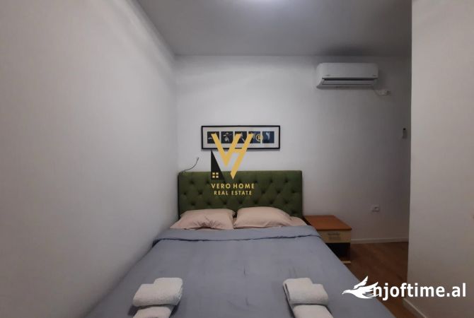 Shtepi me qera Apartament ne Tirane, 2+1, Mobilimi E mobiluar, Pagesa 1,300  Euro.