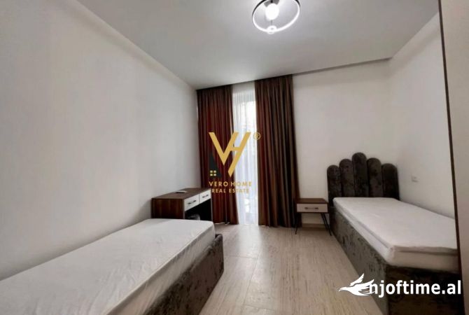 Shtepi me qera Apartament ne Tirane, 2+1, Mobilimi E mobiluar, Pagesa 1,700  Euro.