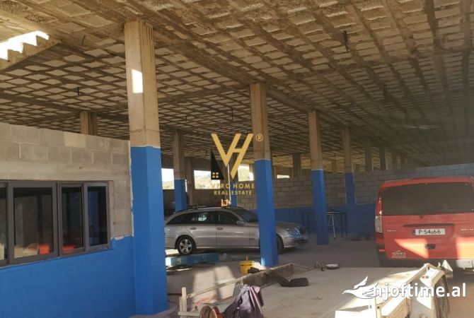 Ambient biznesi me qera 4+1 ne Tirane - 1,200 Euro