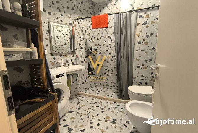 Shtepi ne shitje Apartament ne Tirane, 2+1, Mobilimi E mobiluar, Pagesa 149,500  Euro.