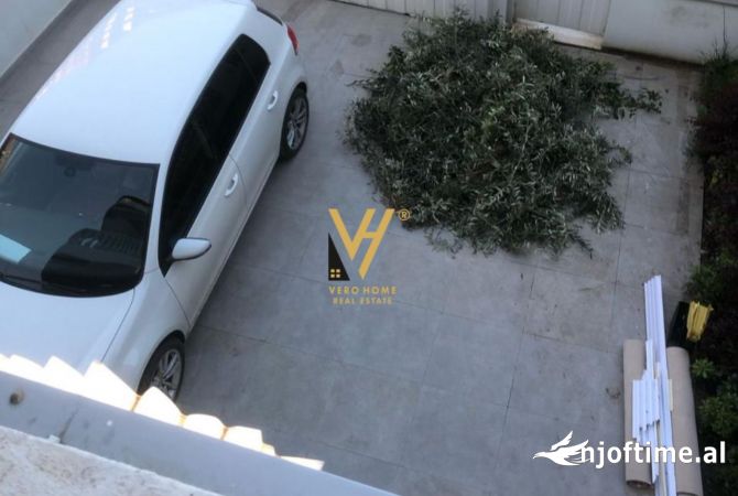 Shtepi me qera Shtepi Private ne Tirane, 7+1, Mobilimi Bosh, pa mobiluar, Pagesa 2,000  Euro.