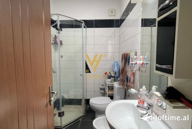 Shtepi me qera Apartament ne Tirane, 2+1, Mobilimi E mobiluar, Pagesa 450  Euro.