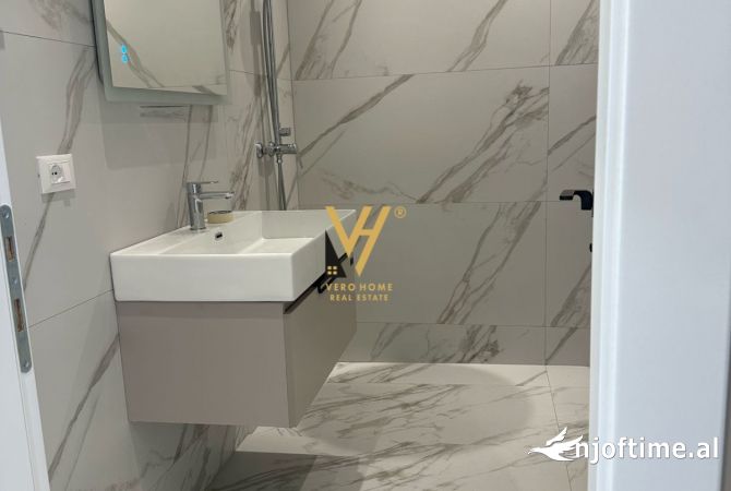 JEPET ZYRE 123 M2 ME QERA TE LAKEVIEW RESIDENCE 1.300 EURO