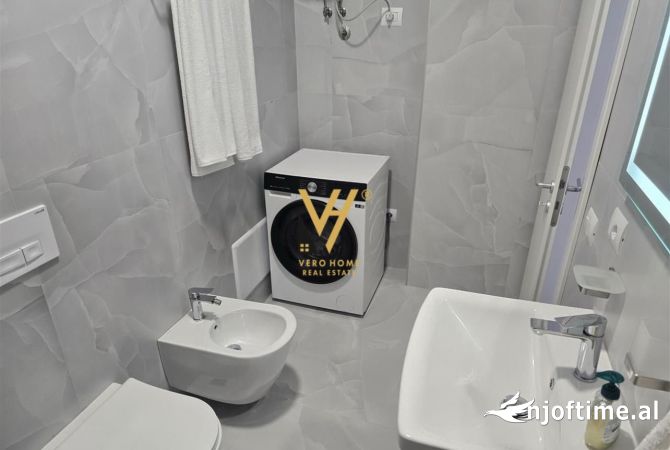 Shtepi me qera Apartament ne Tirane, 1+1, Mobilimi E mobiluar, Pagesa 450  Euro.