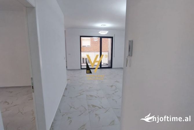 Shtepi me qera 2+1 ne Tirane - 80,000 Leke