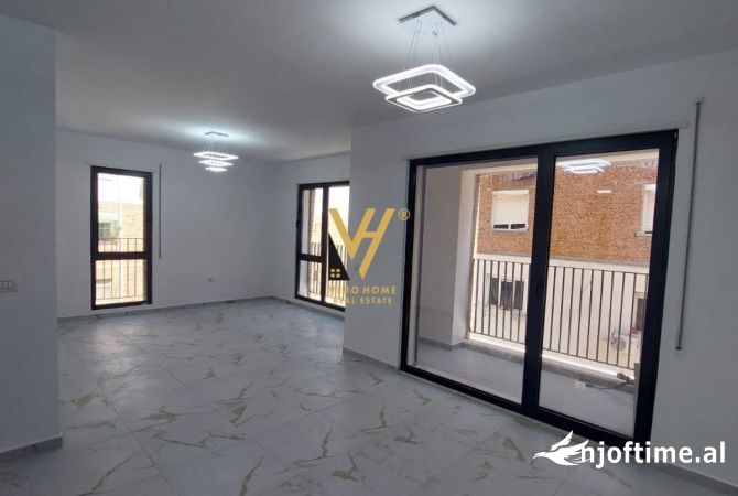 Shtepi me qera 2+1 ne Tirane - 80,000 Leke