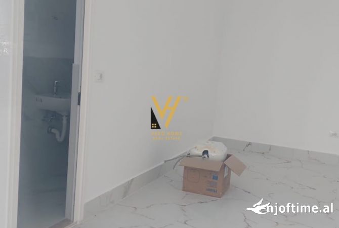 Ambient biznesi me qera 1+1 ne Tirane - 60,000 Leke