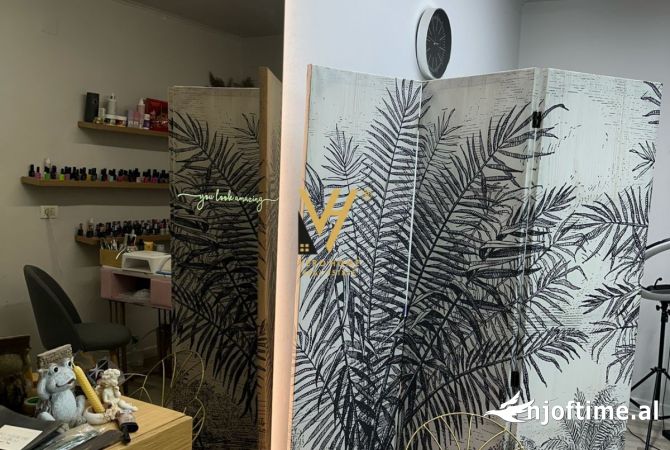 Ambiente Commerciale in Vendita 3+1 a Tirana - 4,000 Euro