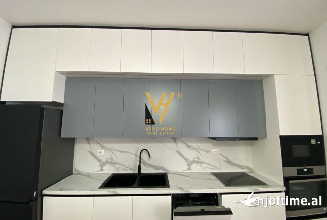 Shtepi me qera Apartament ne Tirane, 2+1, Mobilimi E mobiluar, Pagesa 650  Euro.