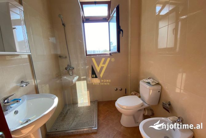 Shtepi me qera Apartament ne Tirane, 2+1, Mobilimi E mobiluar, Pagesa 650  Euro.