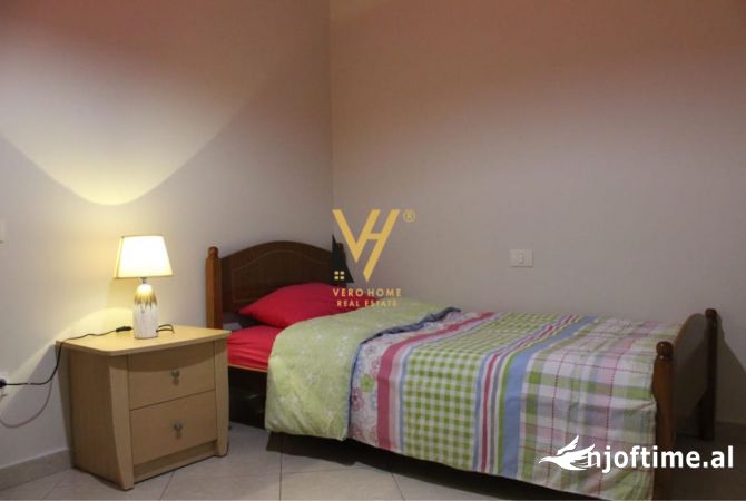 Shtepi me qera 2+1 ne Tirane - 700 Euro