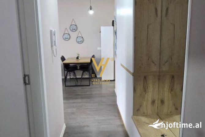 Shtepi me qera Apartament ne Tirane, 1+1, Mobilimi E mobiluar, Pagesa 550  Euro.