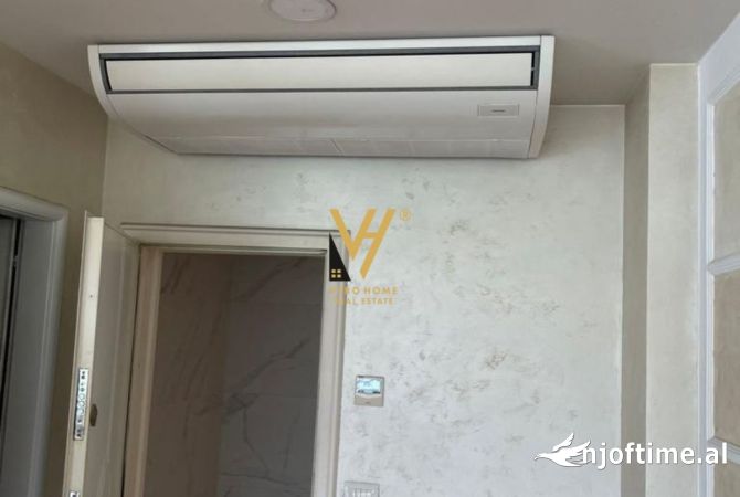 JEPET AMBIENT KOMERCIAL 364M2 ME QERA TE KTHESA KAMZES 2.800 EURO