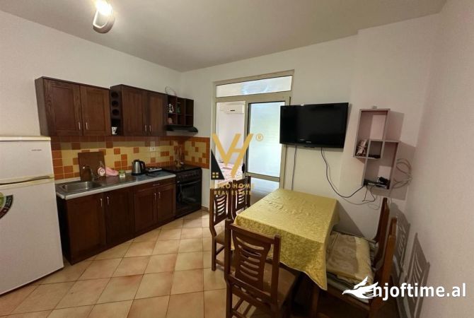 Shtepi ne shitje Apartament ne Durres, 1+1, Mobilimi E mobiluar, Pagesa 165,000  Euro.