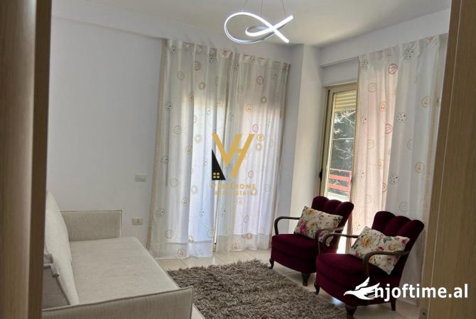 Shtepi me qera Apartament ne Tirane, 2+1, Mobilimi E mobiluar, Pagesa 63,000  Leke.