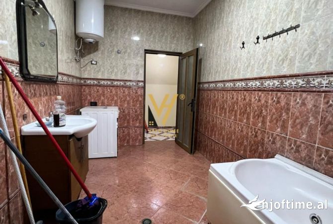 Shtepi me qera Apartament ne Tirane, 2+1, Mobilimi E mobiluar, Pagesa 550  Euro.