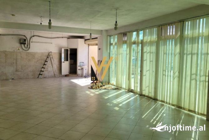 Ambient biznesi me qera 3+1 ne Tirane - 1,600 Euro
