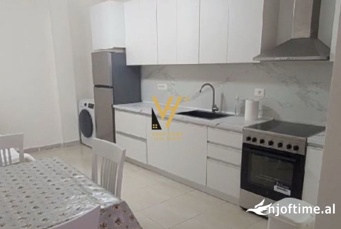 Shtepi me qera 2+1 ne Tirane - 65,000 Leke