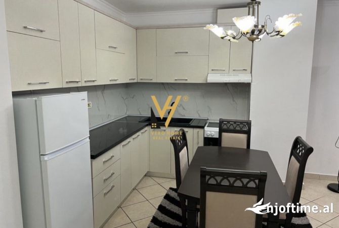 Shtepi me qera 2+1 ne Tirane - 680 Euro