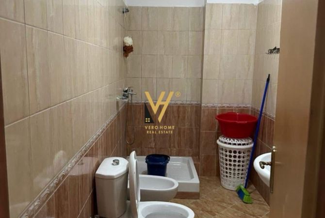 Shtepi me qera Apartament ne Tirane, 2+1, Mobilimi E mobiluar, Pagesa 460  Euro.