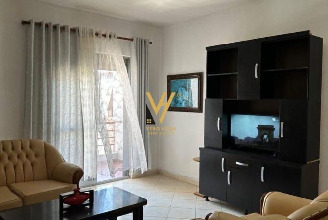 Shtepi me qera 2+1 ne Tirane - 460 Euro