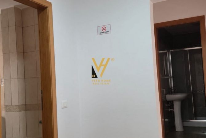 Ambient biznesi me qera 3+1 ne Tirane - 900 Euro