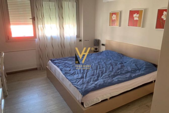 Shtepi me qera Apartament ne Tirane, 3+1, Mobilimi E mobiluar, Pagesa 3,000  Euro.