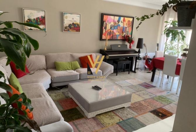 Shtepi me qera 3+1 ne Tirane - 3,000 Euro