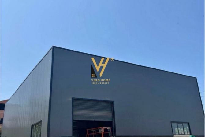 Ambient biznesi me qera 4+1 ne Tirane - 3,500 Euro