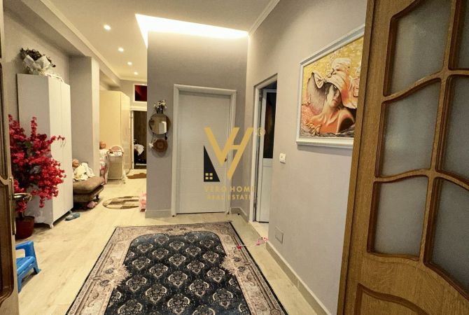 Shtepi ne shitje Shtepi Private ne Tirane, 2+1, Mobilimi E mobiluar, Pagesa 200,000  Euro.