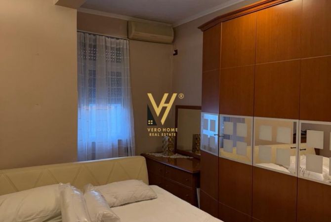 Shtepi me qera Apartament ne Tirane, 2+1, Mobilimi E mobiluar, Pagesa 1,000  Euro.