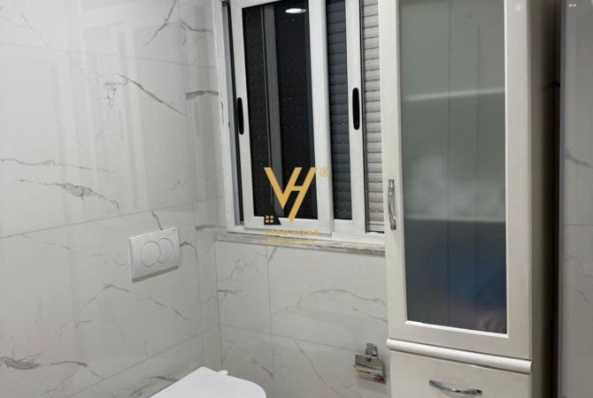 Shtepi me qera Apartament ne Tirane, 2+1, Mobilimi E mobiluar, Pagesa 1,000  Euro.