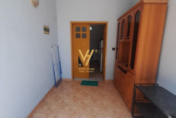 Shtepi me qera 1+1 ne Tirane - 45,000 Leke