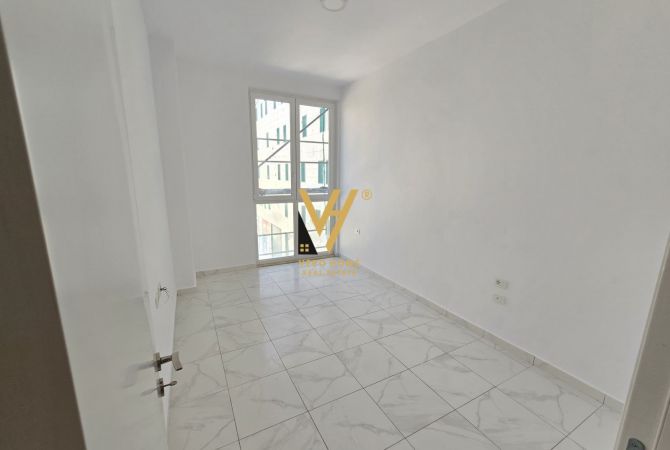 JEPET ZYRE 110 M2 ME QERA TE NISHARAKU 1.000 EURO