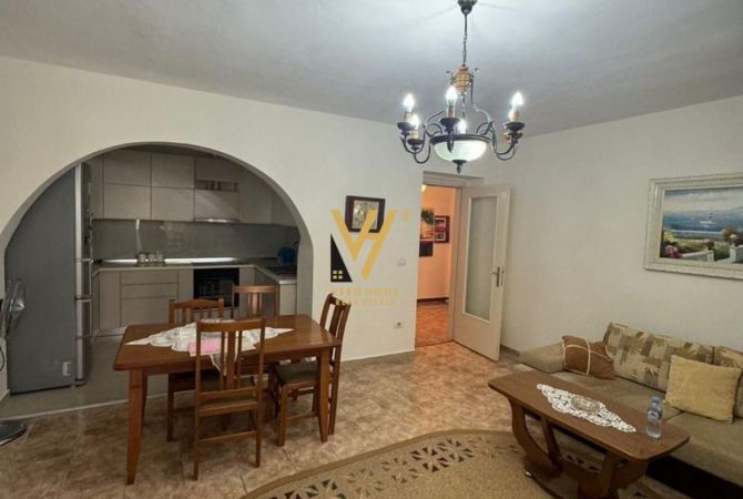 Shtepi me qera Apartament ne Tirane, 1+1, Mobilimi E mobiluar, Pagesa 600  Euro.