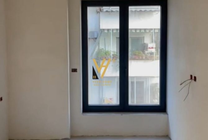 Shtepi ne shitje 1+1 ne Tirane - 300,000 Euro