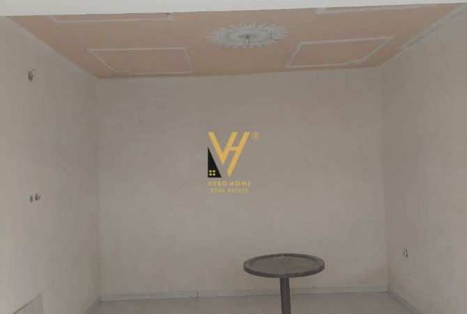 Ambient biznesi me qera 1+1 ne Tirane - 30,000 Leke