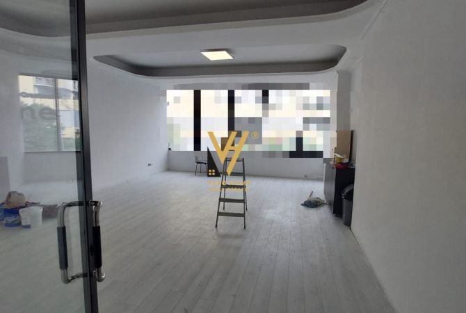 Ambient biznesi me qera 3+1 ne Tirane - 70,000 Leke