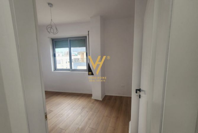 Shtepi ne shitje Apartament ne Tirane, 2+1, Mobilimi Bosh, pa mobiluar, Pagesa 225,000  Euro.