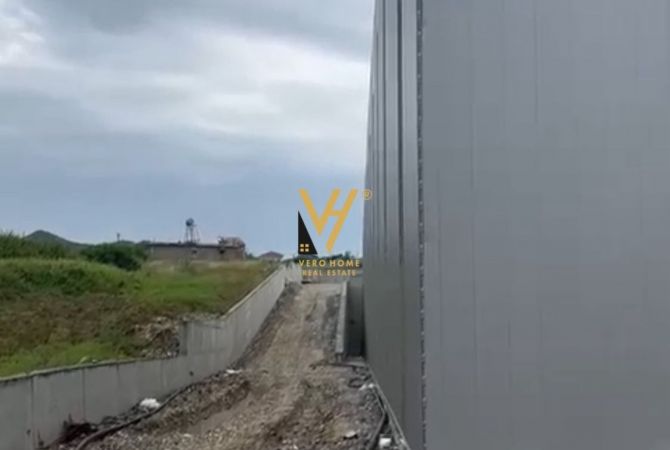 Ambient biznesi me qera 4+1 ne Tirane - 9,500 Euro