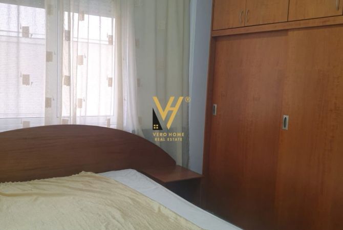 Shtepi me qera 3+1 ne Tirane - 670 Euro