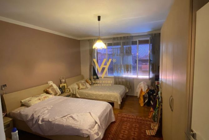 Shtepi ne shitje Apartament ne Tirane, 2+1, Mobilimi E mobiluar, Pagesa 230,000  Euro.