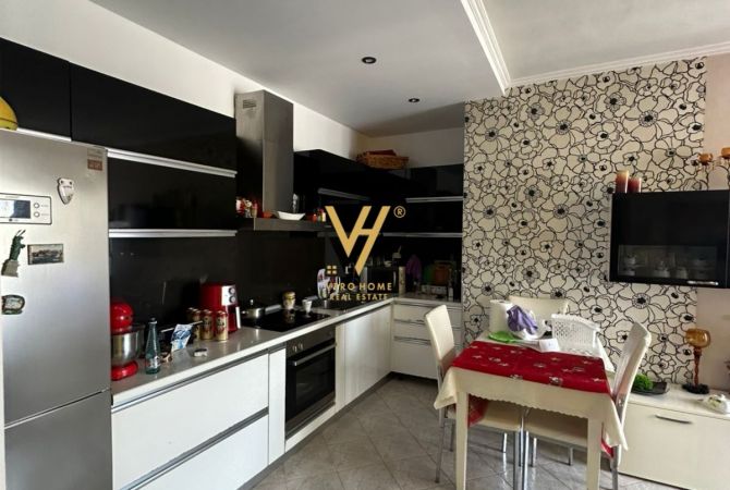 Shtepi me qera Apartament ne Tirane, 1+1, Mobilimi E mobiluar, Pagesa 700  Euro.