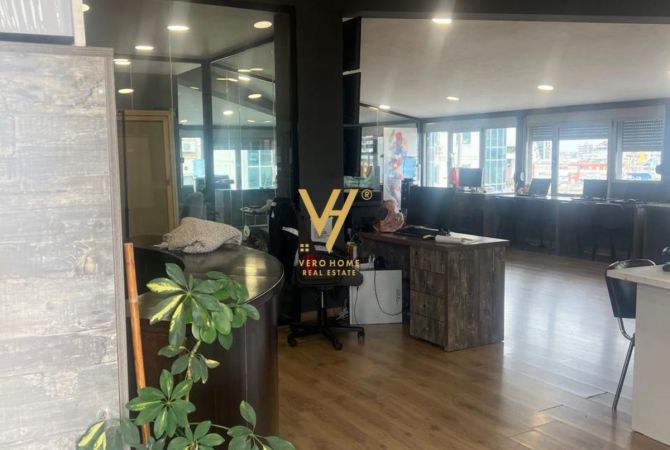 JEPET ZYRE 250M2 ME QERA TE ISH TREGU ELEKTRIK 250.000 LEKE